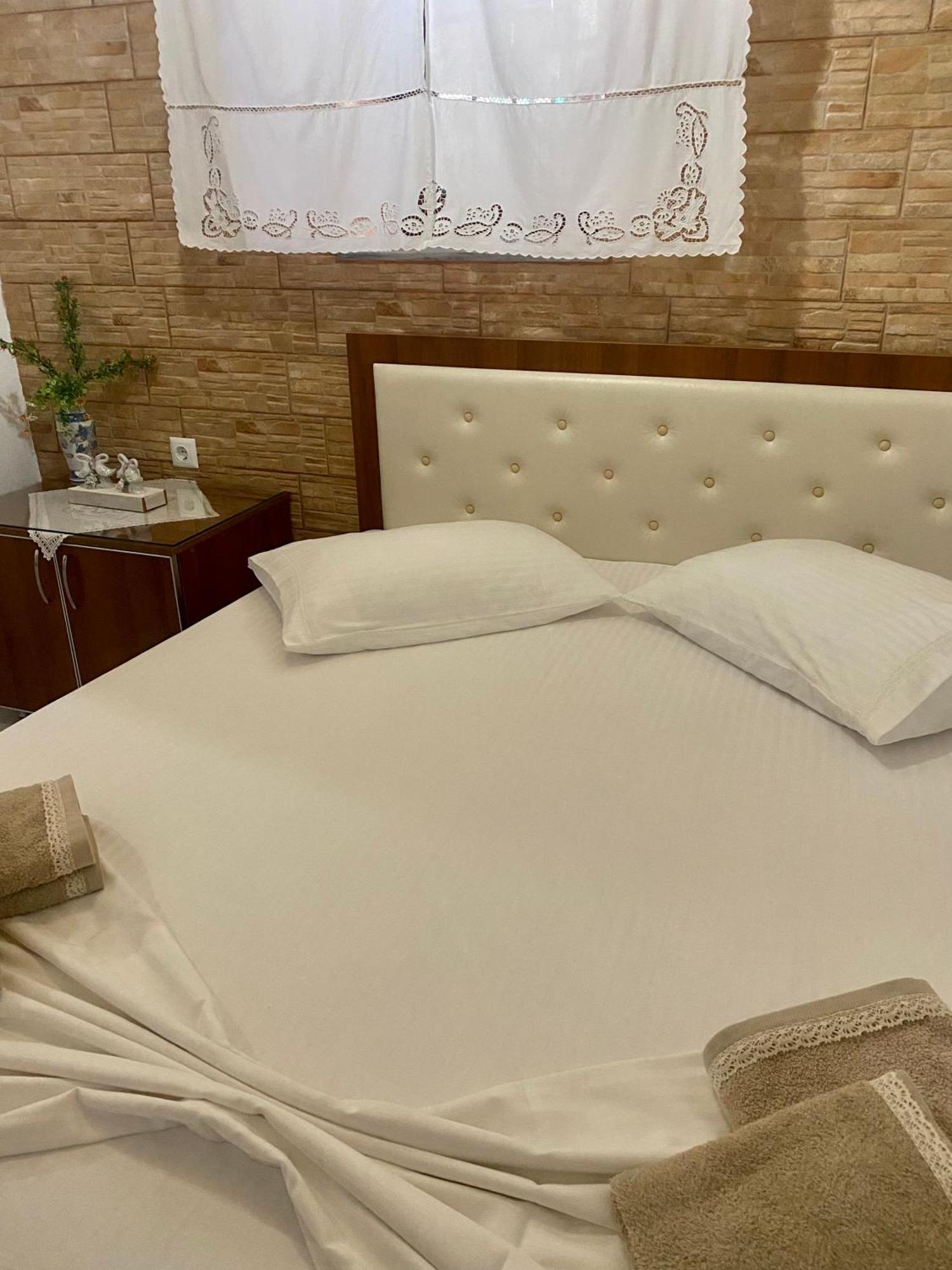 Panoramic View Guest House Гирокастра Экстерьер фото