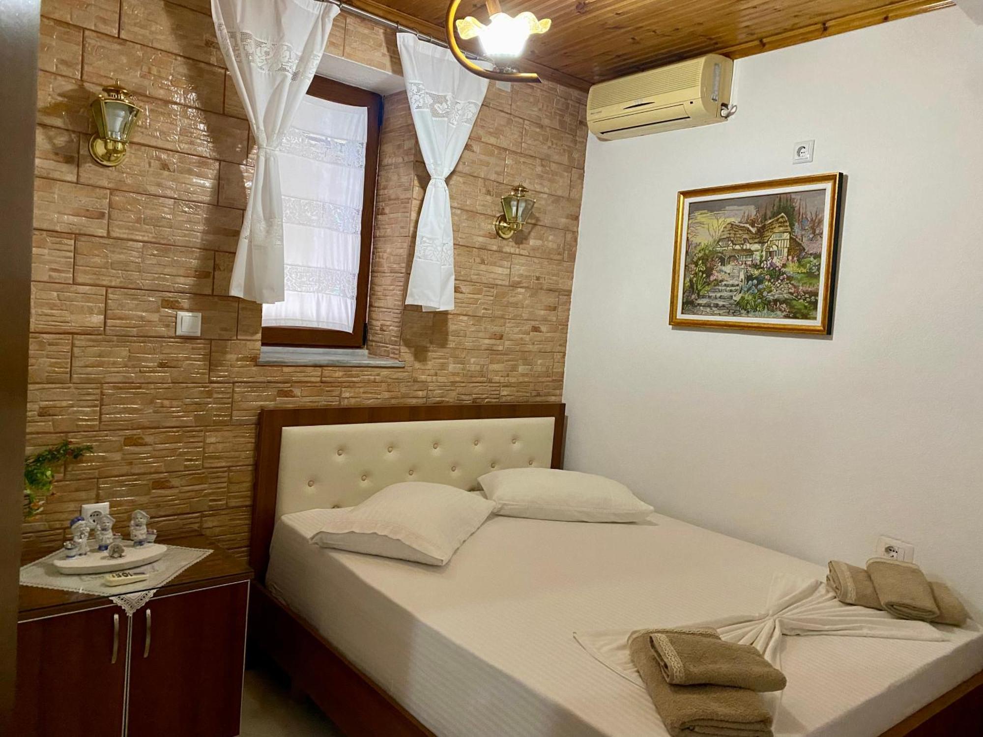 Panoramic View Guest House Гирокастра Экстерьер фото