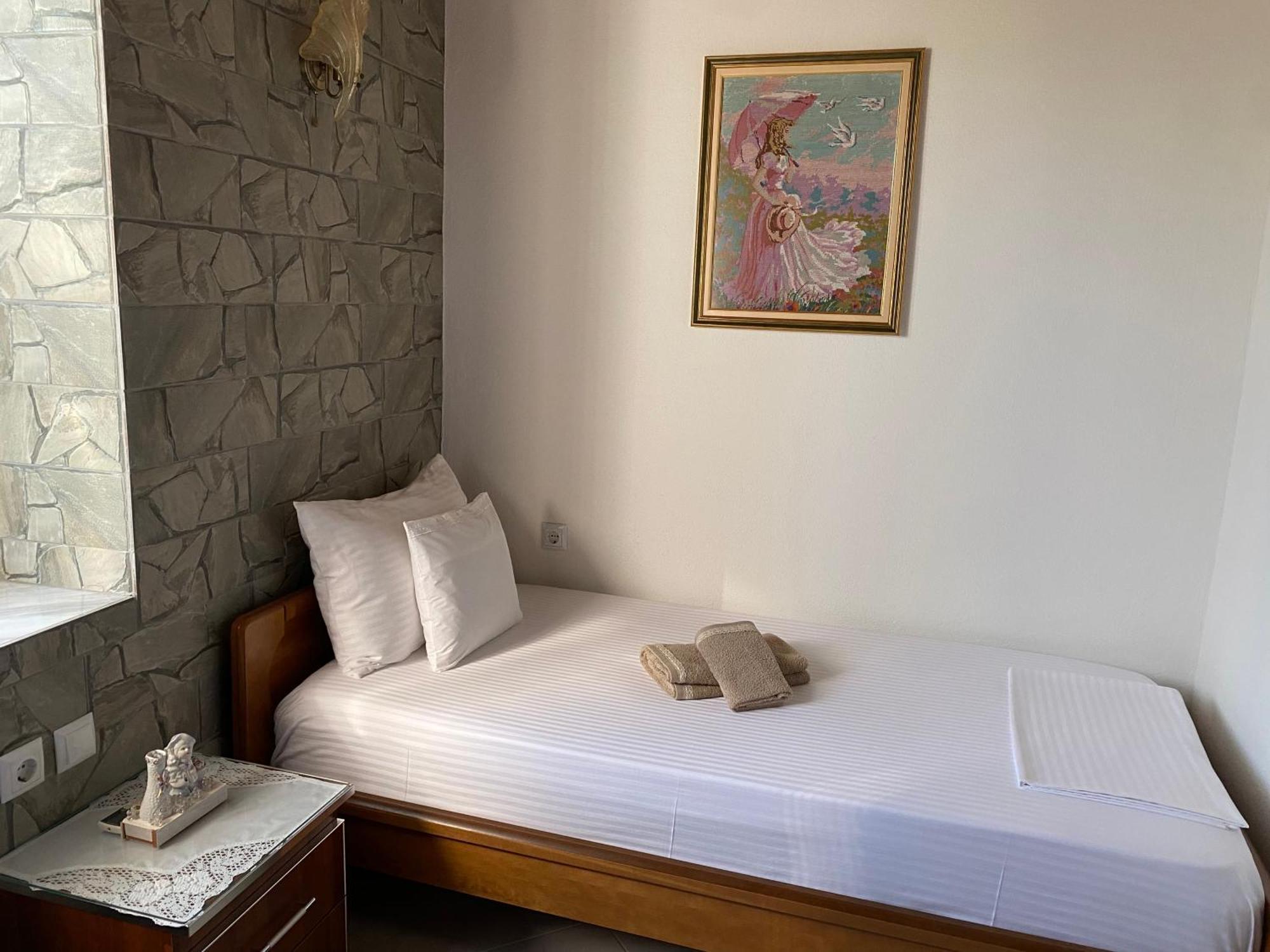 Panoramic View Guest House Гирокастра Экстерьер фото
